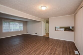 990 Woodbridge Dr NE in Conyers, GA - Building Photo - Building Photo