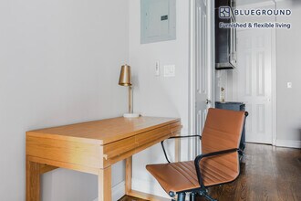7 E 75th St in New York, NY - Building Photo - Building Photo
