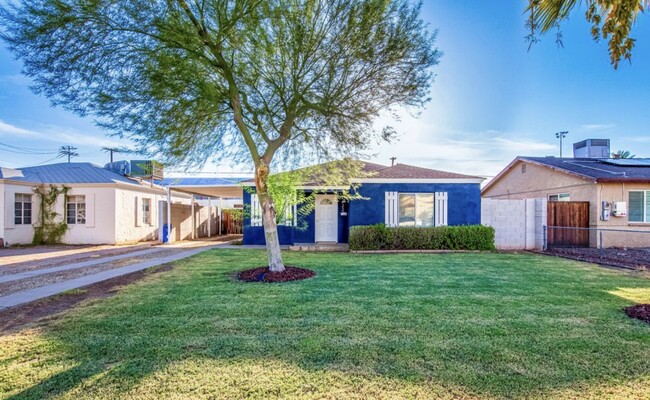 1622 N 17th Ave in Phoenix, AZ - Foto de edificio - Building Photo