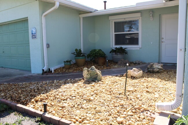 1465 W Central Ave in Merritt Island, FL - Building Photo - Building Photo