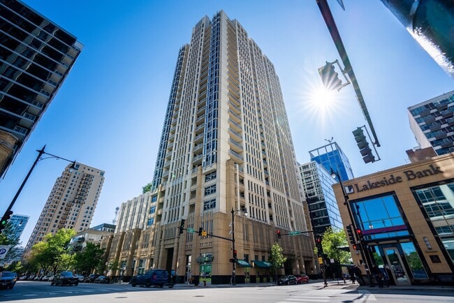property at 1400 S Michigan Ave