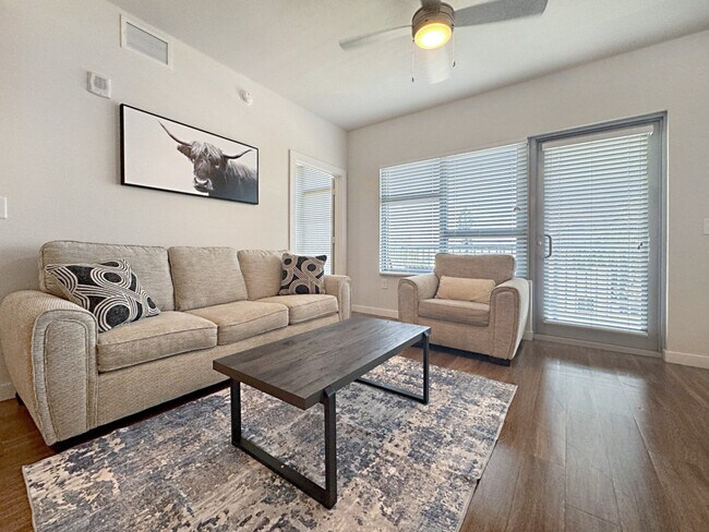 151 7th St S in St. Petersburg, FL - Building Photo - Building Photo