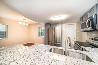 2614 Cleburne St in Houston, TX - Building Photo - Building Photo