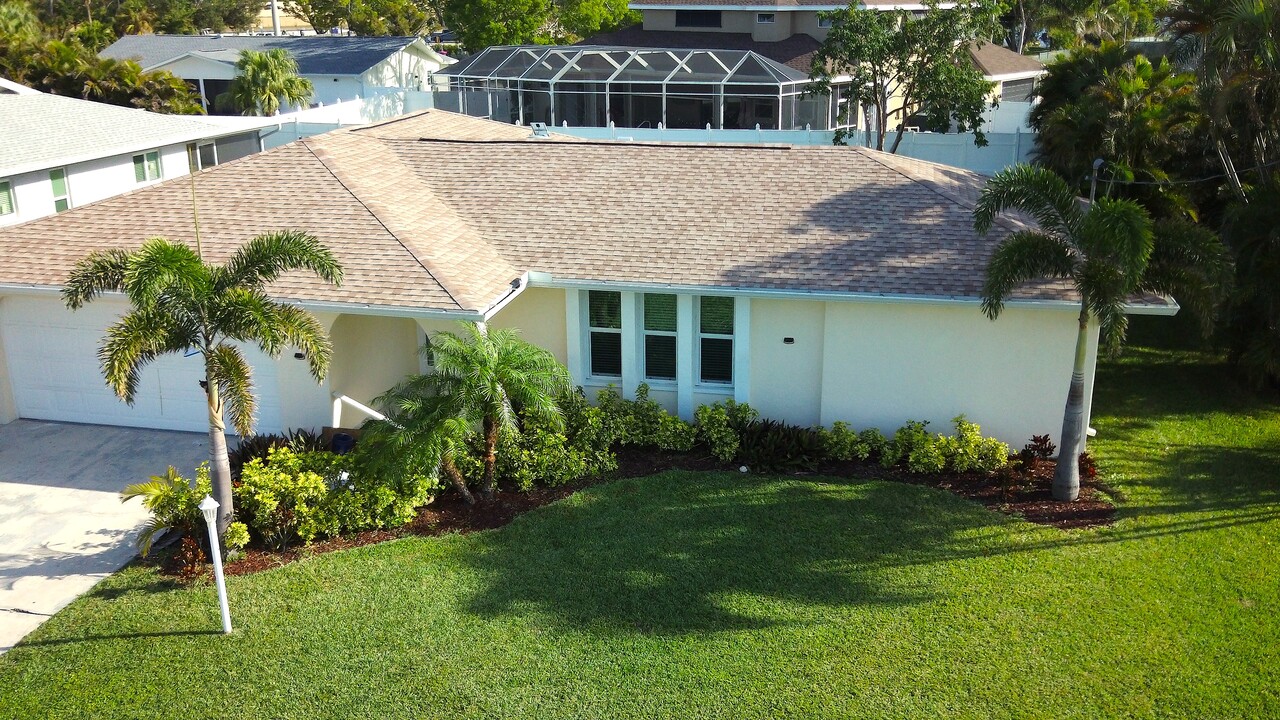 2513 SE 26th Ave in Cape Coral, FL - Building Photo