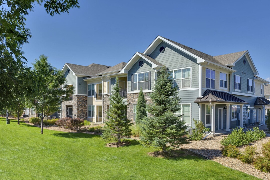 Lucent Blvd in Highlands Ranch, CO - Building Photo