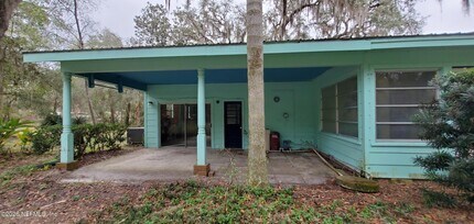 101 Myers Ln in Hawthorne, FL - Building Photo - Building Photo