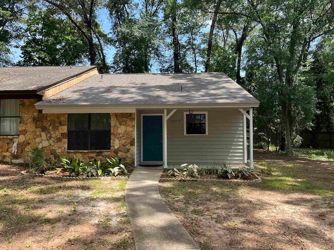 property at 2560 Panther Creek Rd