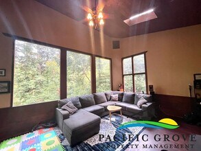 37409 Palo Colorado Rd in Carmel, CA - Building Photo - Building Photo