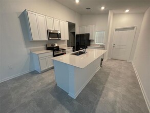 4255 Mountain Laurel Ln in Kissimmee, FL - Building Photo - Building Photo