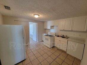 7408 Sea Grape Ave in Port Richey, FL - Building Photo - Building Photo