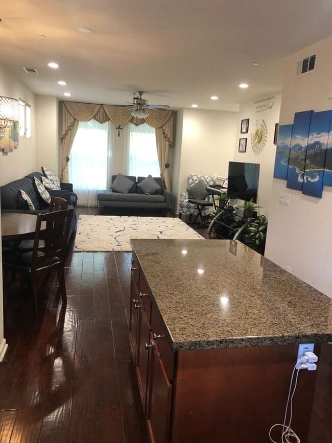 40937 Gramercy Ter in Fremont, CA - Foto de edificio - Building Photo