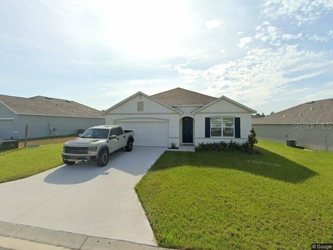 property at 52 Hickory Course Ln