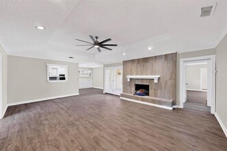 2407 Meadow Creek Dr in Carrollton, TX - Building Photo - Building Photo