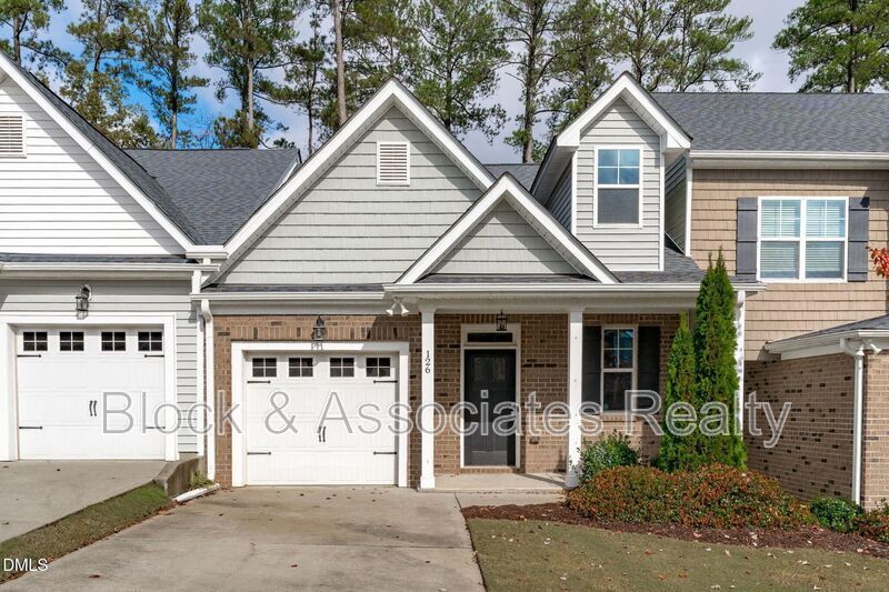 126 Churment Ct in Durham, NC - Building Photo