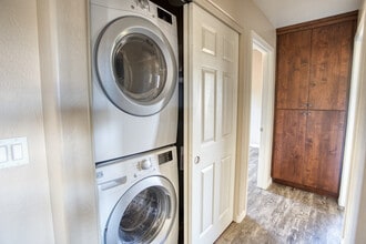 5554 White Mountain Ave, Unit White mtn ave in Lakeside, AZ - Building Photo - Building Photo