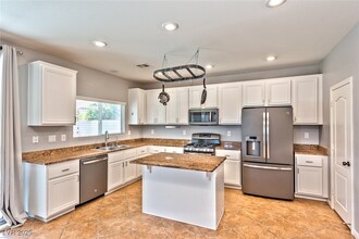 2309 Dalton Ridge Ct in North Las Vegas, NV - Building Photo - Building Photo