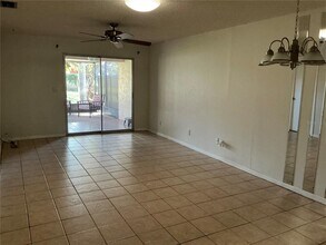 6412 Bonnie Bay Cir N in Pinellas Park, FL - Building Photo - Building Photo