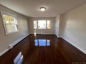 193 City View Ave in Bridgeport, CT - Building Photo - Building Photo