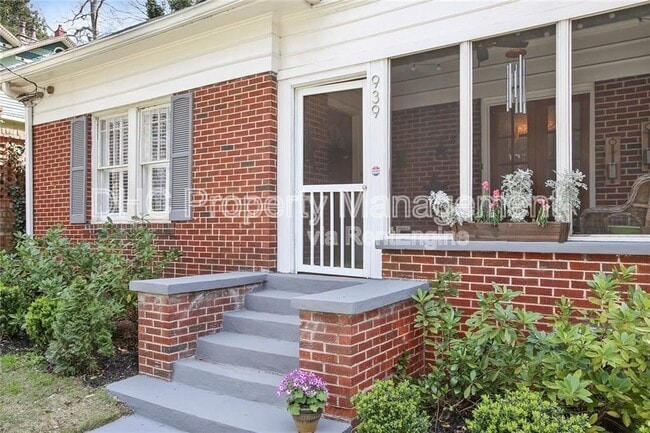939 Euclid Ave NE in Atlanta, GA - Building Photo - Building Photo