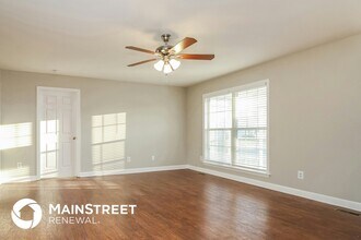 2861 Sutherland Dr in Thompson's Station, TN - Building Photo - Building Photo