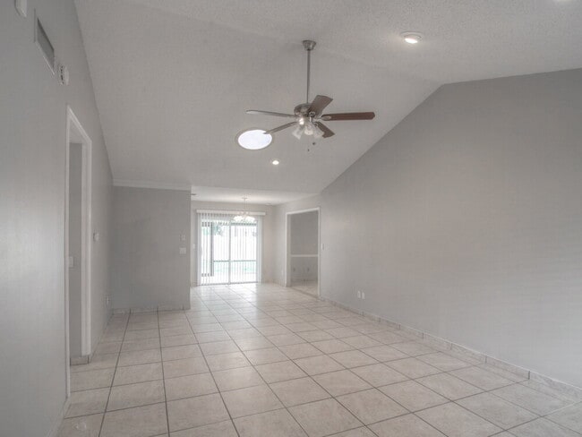 2922 Loch Arbor Ct in Orlando, FL - Building Photo - Building Photo