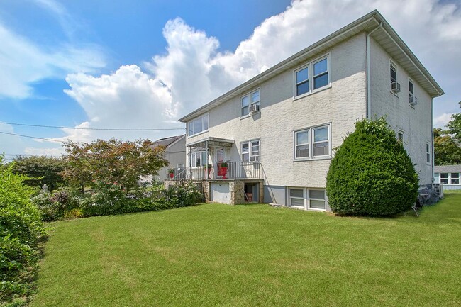 property at 28 Beechwood Ave