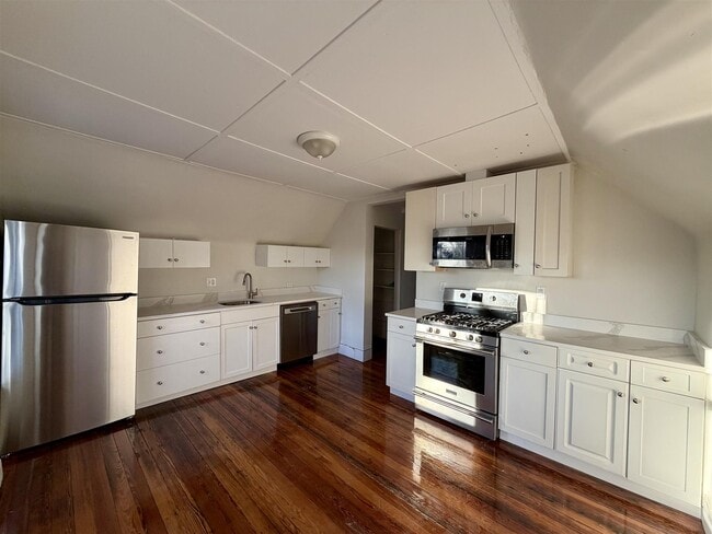 97 Morrison Ave, Unit 3