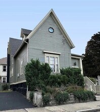 481 Pine St in Providence, RI - Foto de edificio - Building Photo