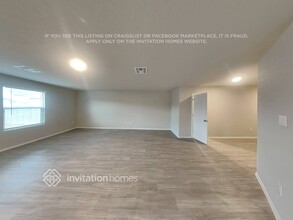 4315 Levee Rdg in San Antonio, TX - Building Photo - Building Photo