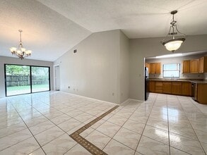 1128 Covington St in Oviedo, FL - Building Photo - Building Photo