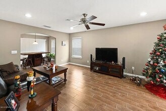 664 Sunny Stroll Dr in Middleburg, FL - Building Photo - Building Photo