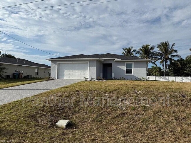 207 NW 28th Terrace in Cape Coral, FL - Building Photo - Building Photo