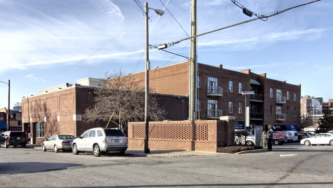 Village Center Apartments in Nashville, TN - Building Photo - Building Photo