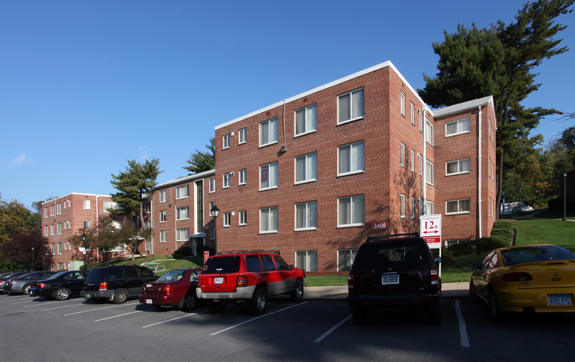 Graduate Hills & Gardens in Hyattsville, MD - Foto de edificio