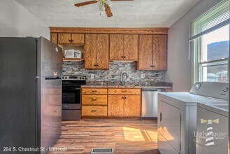 202-204 S Chestnut St in Mill Hall, PA - Building Photo - Building Photo