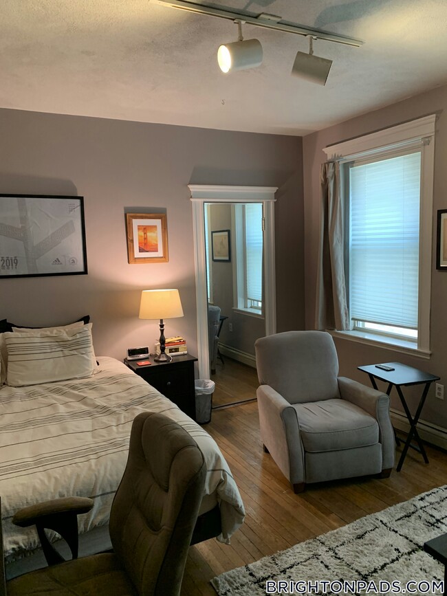 9 Colborne Rd in Boston, MA - Building Photo - Building Photo