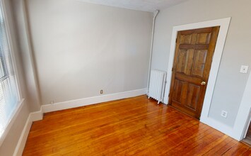5 Elmer St, Unit 2 in Cambridge, MA - Building Photo - Building Photo