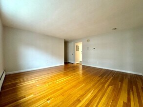 12 Vinal St, Unit 2 in Boston, MA - Building Photo - Building Photo