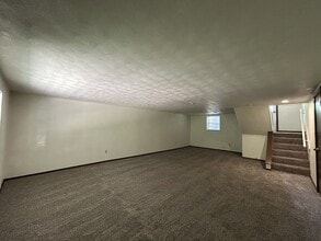 2912 N River Terrace in Sugar Creek, MO - Building Photo - Building Photo