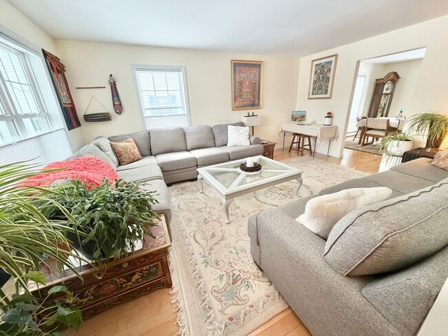 48 Cabot Ct in South Burlington, VT - Building Photo - Building Photo