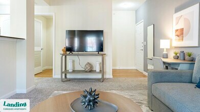 625 E Stassney Ln in Austin, TX - Building Photo - Building Photo