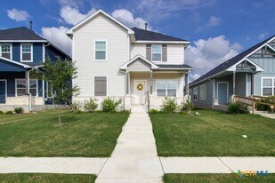 324 Kenai Dr in Niederwald, TX - Building Photo