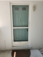 565 Golden Gate Point in Sarasota, FL - Building Photo - Building Photo