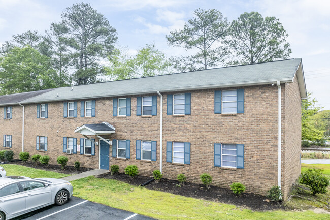 The Pines at Farrow Apartments in Columbia, SC - Building Photo - Primary Photo