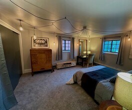 636 N 54th St, Unit Upper Flat in Milwaukee, WI - Foto de edificio - Building Photo