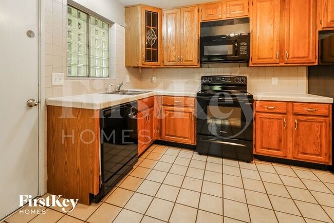 665 Pimlico Dr in Florissant, MO - Building Photo - Building Photo