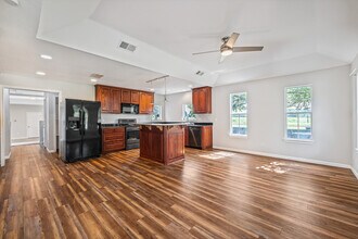 2930 FM971 in Georgetown, TX - Building Photo - Building Photo