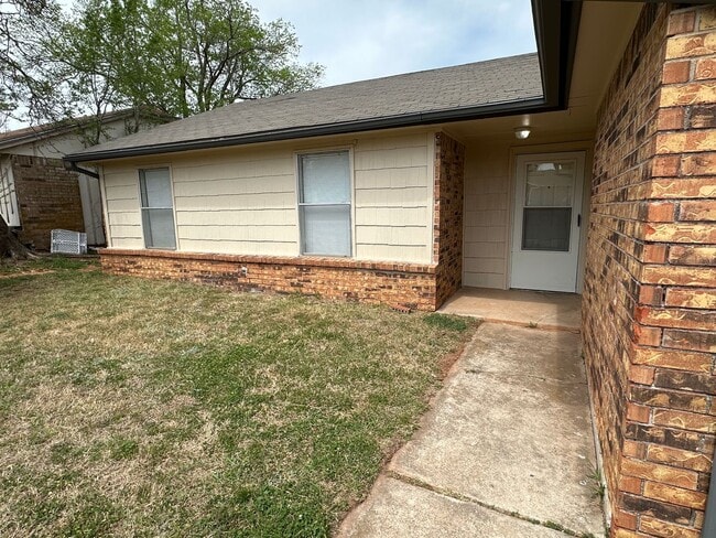 10213 Caton Pl in Midwest City, OK - Building Photo - Building Photo