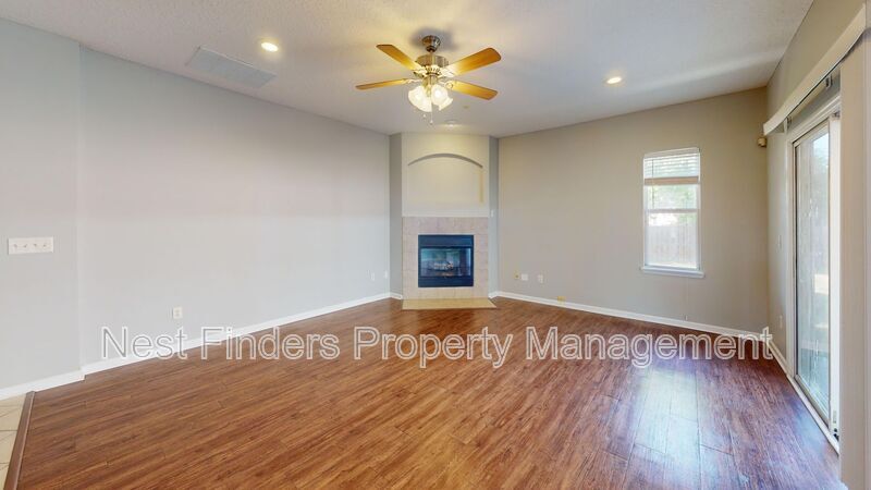 14664 Falling Waters Dr in Jacksonville, FL - Building Photo