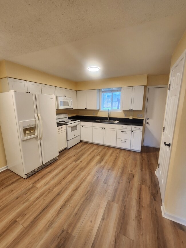 9782 N Melrose St, Unit #3 Melrose St